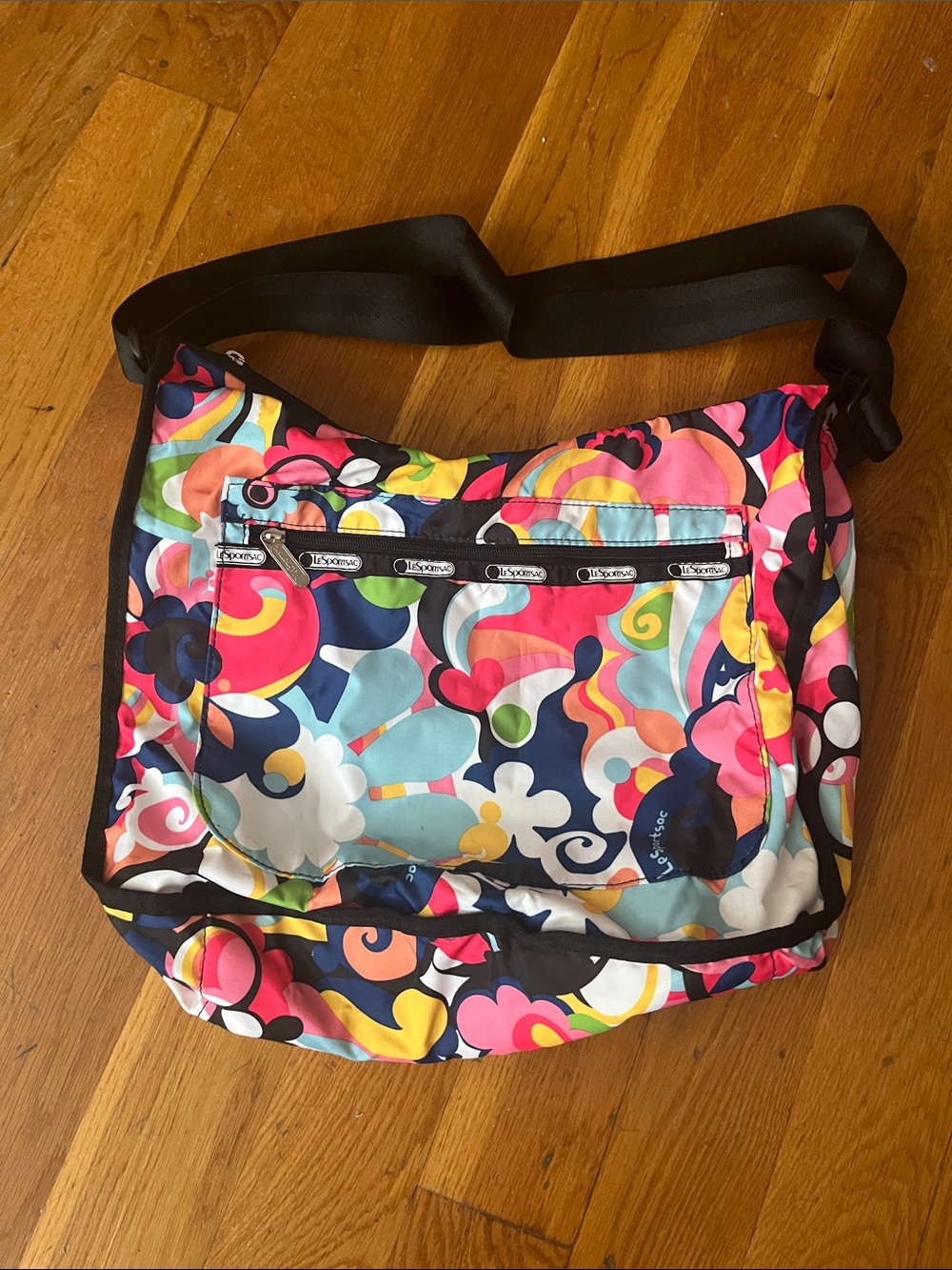 Lesportsac Colorful Abstract Floral Crossbody Bag with Black Strap. NWOT